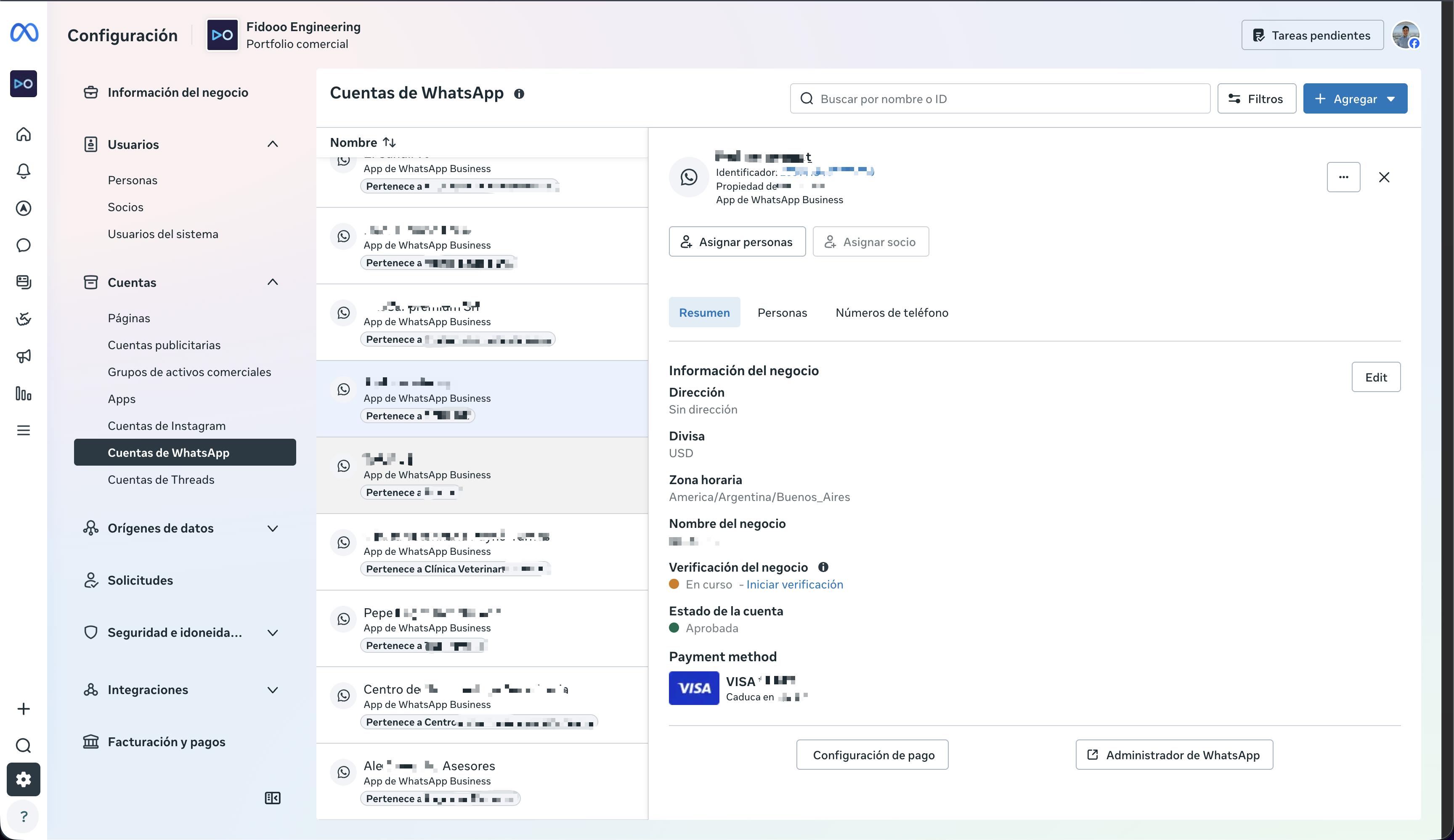 Pantalla Cuentas de WhatsApp mostrando los botones Configuración de pago y Administrador de WhatsApp